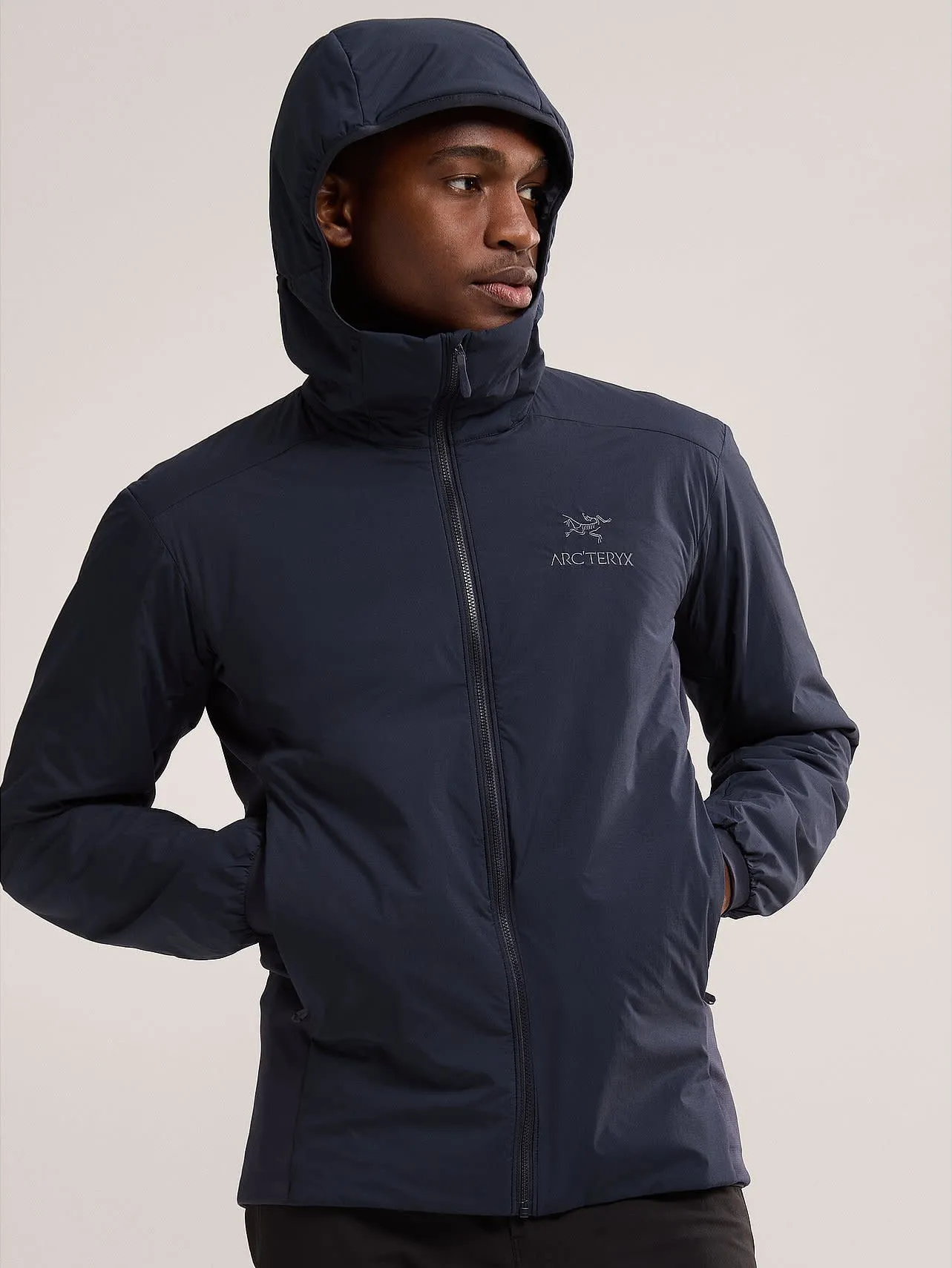 Arc&#x27;teryx Men&#x27;s Atom Hoody Black Sapphire | Buy Arc&#x27;teryx Men&#x27;s Atom Hoody Black Sapphire here | Outnorth